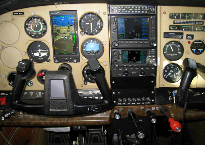 Cessna 182 with Avidyne DFC90-Evolution PFD